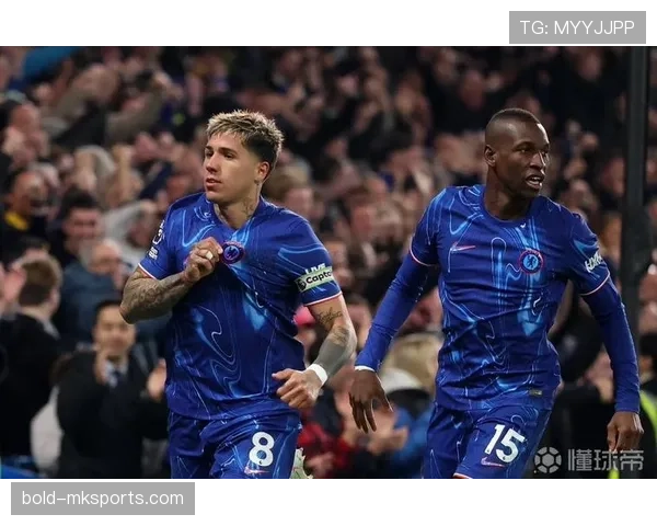 切尔西中场核心状态火热,攻防两端展现统治力