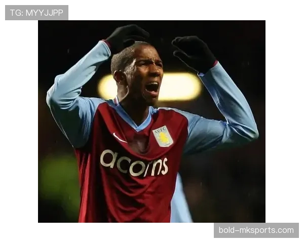 阿什利·扬重返老东家，英超赛场再掀关注热潮