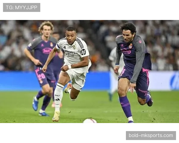 姆巴佩新赛季表现引期待,转会动向持续牵动球迷目光 姆巴佩新赛季表现引期待,转会动向持续牵动球迷目光